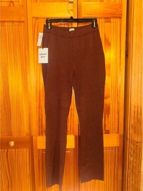 Aritzia Sunday Best brown slim pants